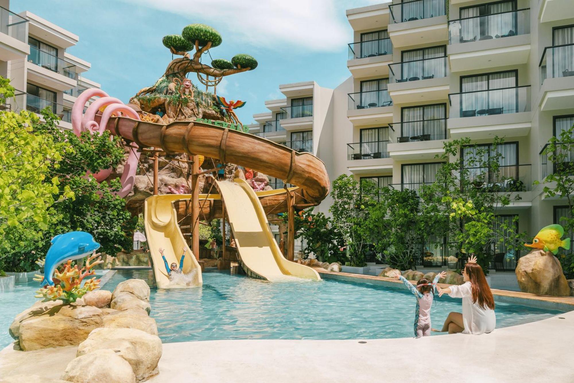 Phuket Emerald Beach Resort Karon Екстериор снимка