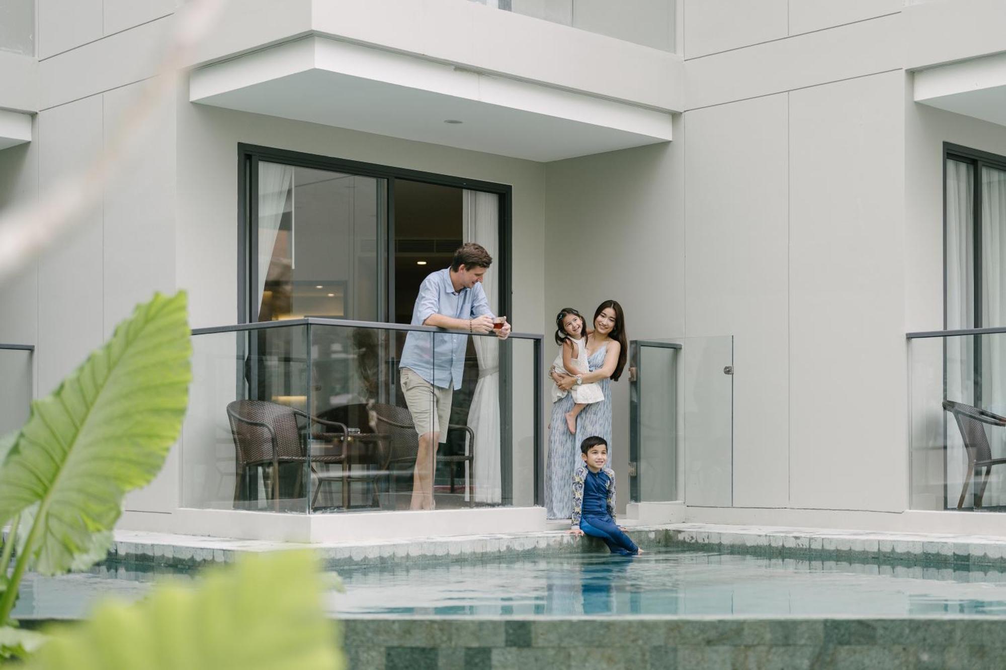 Phuket Emerald Beach Resort Karon Екстериор снимка