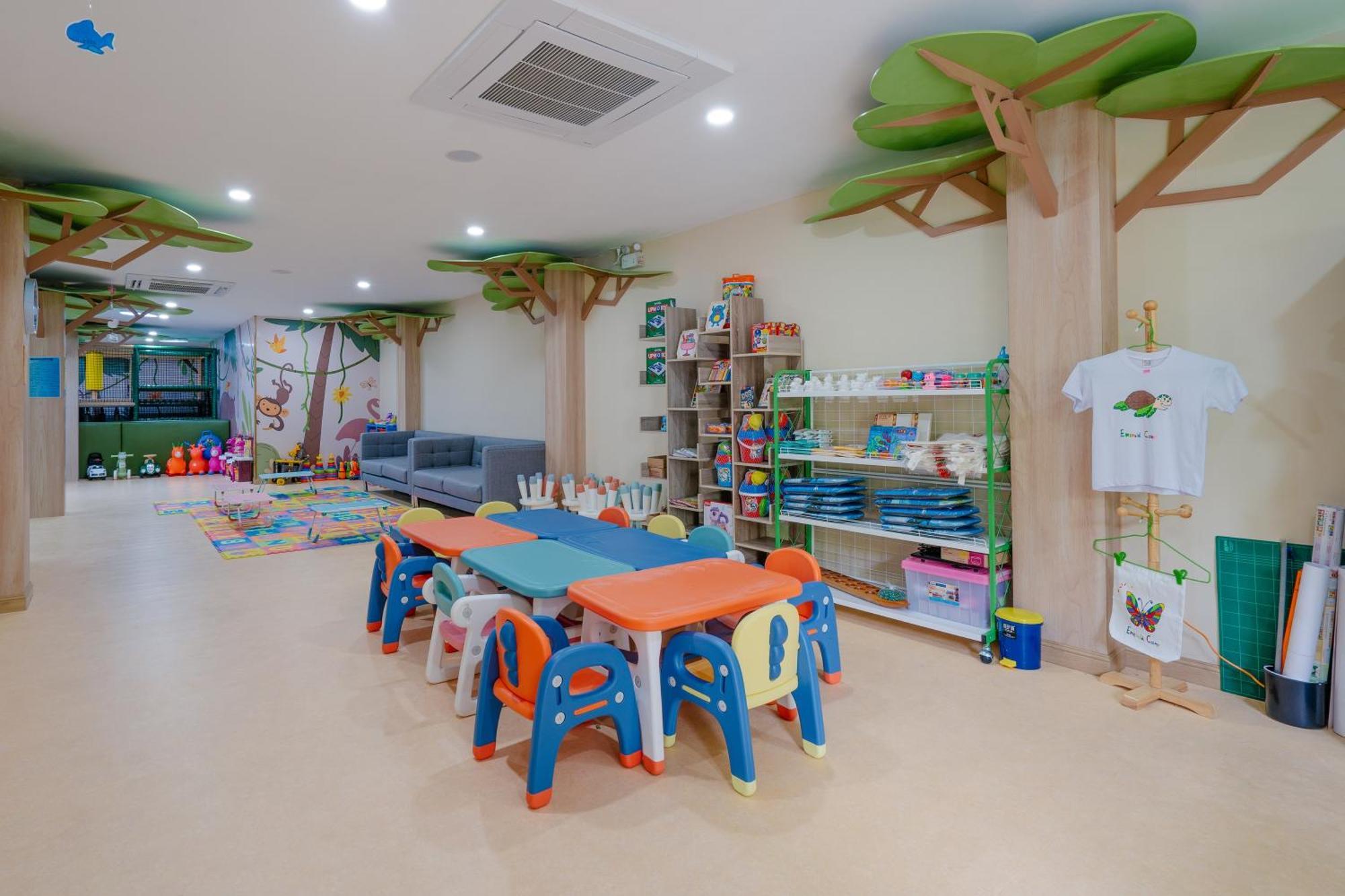 Phuket Emerald Beach Resort Karon Екстериор снимка